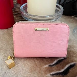 Gorgeous Fendi pink leather card holder - coin purse with charm - EUC